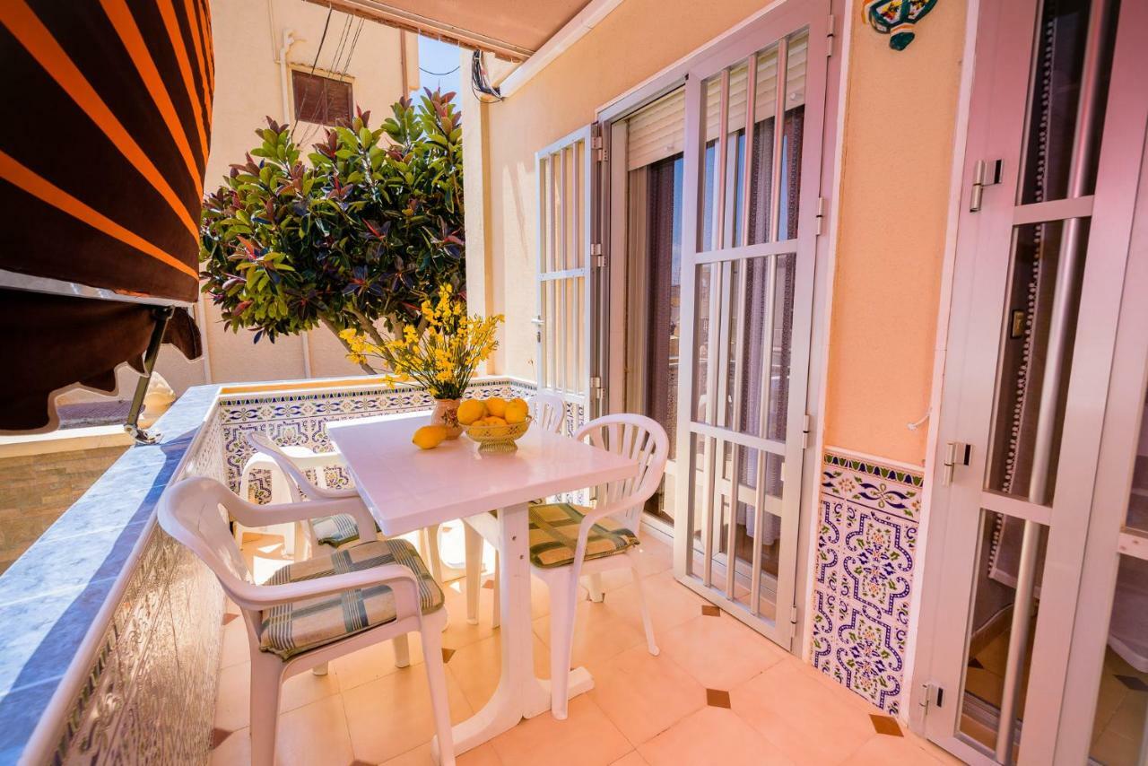 Playa La Mata - Apartamento "Limonka" المظهر الخارجي الصورة